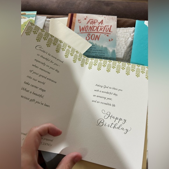 6 Greeting Cards-Random Lot - Picture 5 of 15